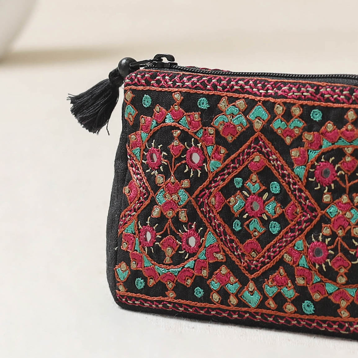 Kutch Neran Hand Embroidered Coin Pouch 76