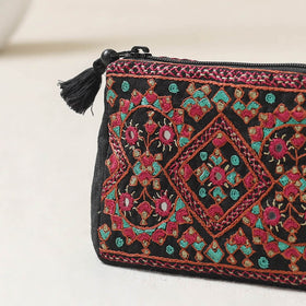 Kutch Neran Hand Embroidered Coin Pouch 76