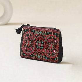 Kutch Neran Hand Embroidered Coin Pouch 76