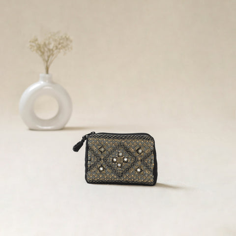 Kutch Neran Hand Embroidered Coin Pouch 77