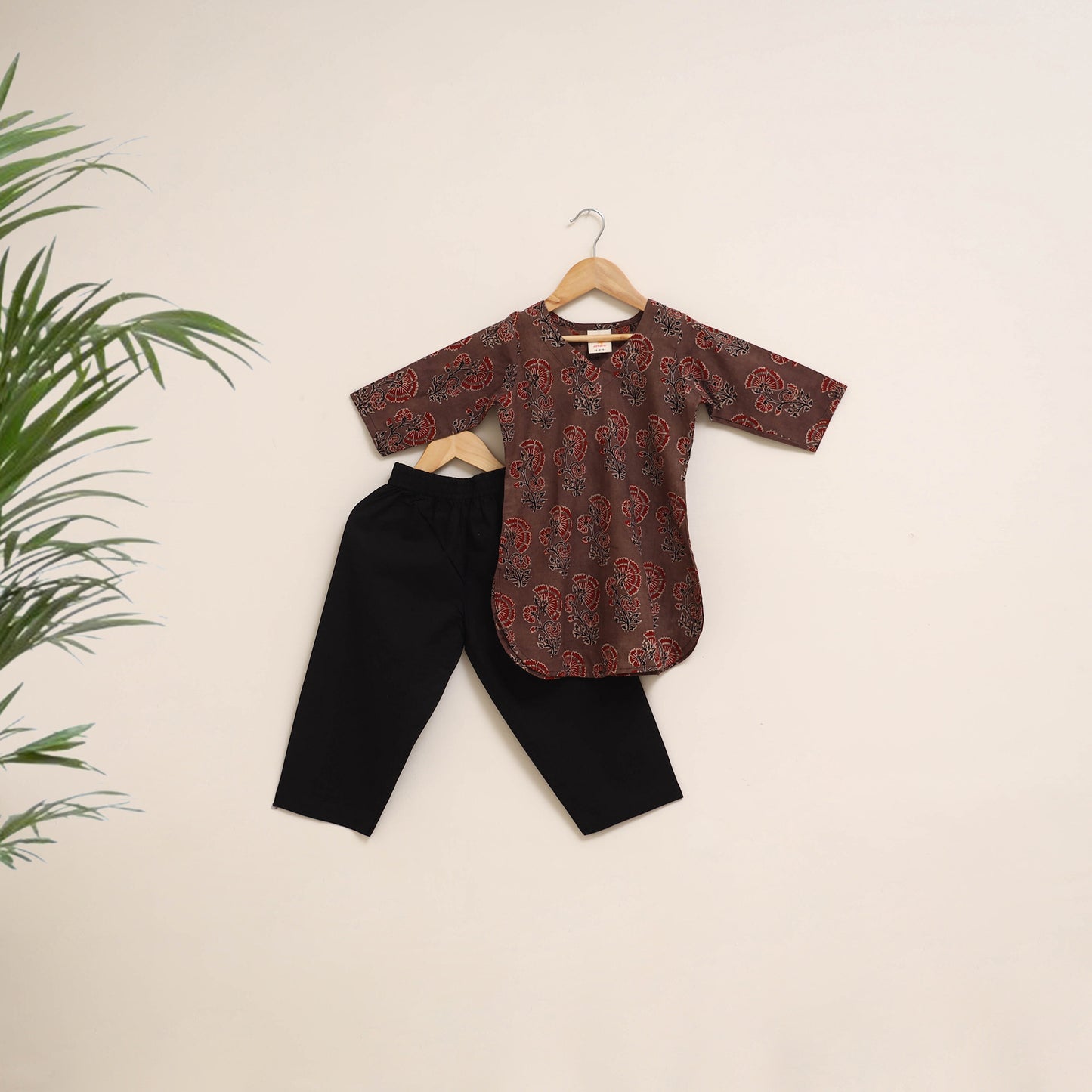 Girls Ajrakh Block Print Pure Cotton Kurta Set (2-6 Years) 14