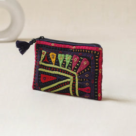 Kutch Dhebariya Qatab Hand Embroidered Coin Pouch 83