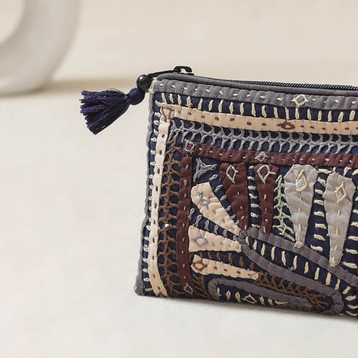 Kutch Dhebariya Qatab Hand Embroidered Coin Pouch 85