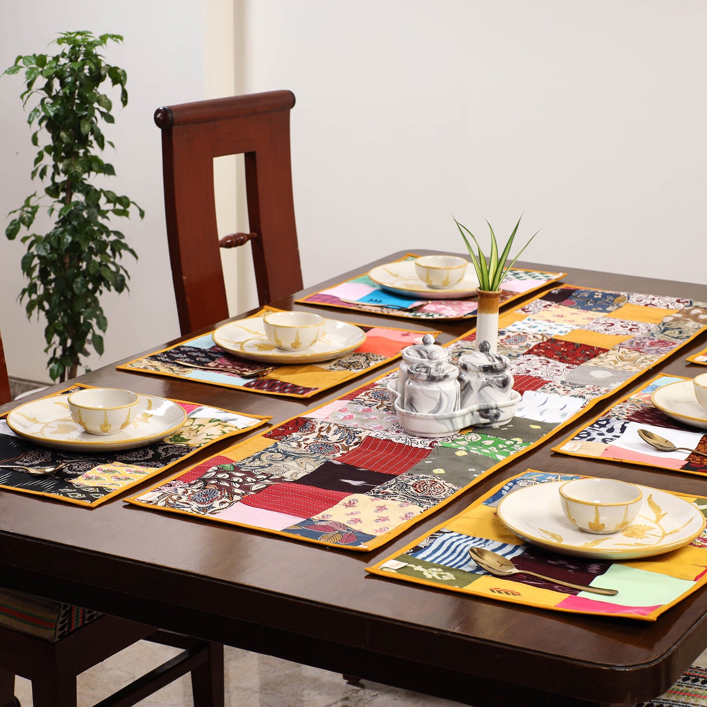 Multicolor - handcrafted cotton fusion table runner set