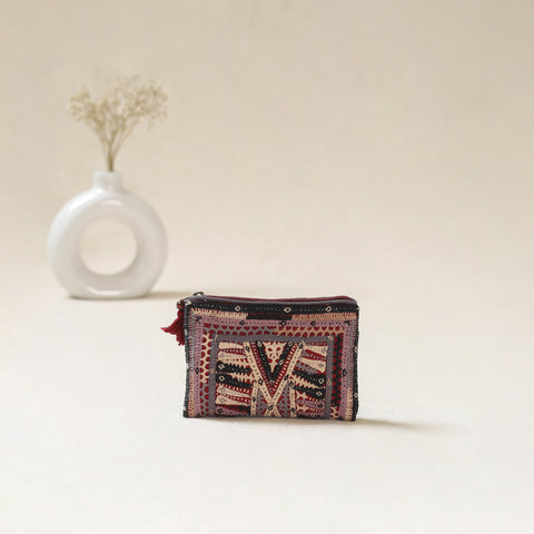 Kutch Dhebariya Qatab Hand Embroidered Coin Pouch 90