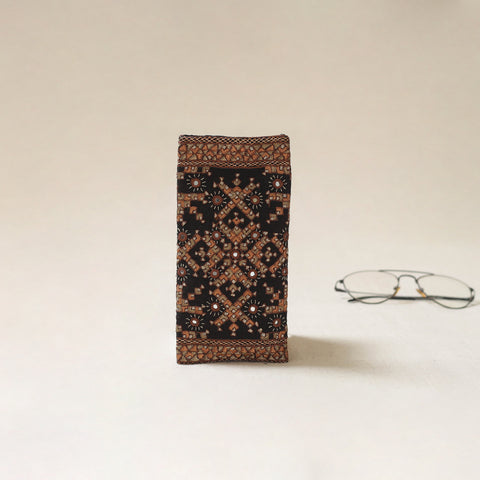 Kutch Neran Hand Embroidered Spectacle Pouch 29