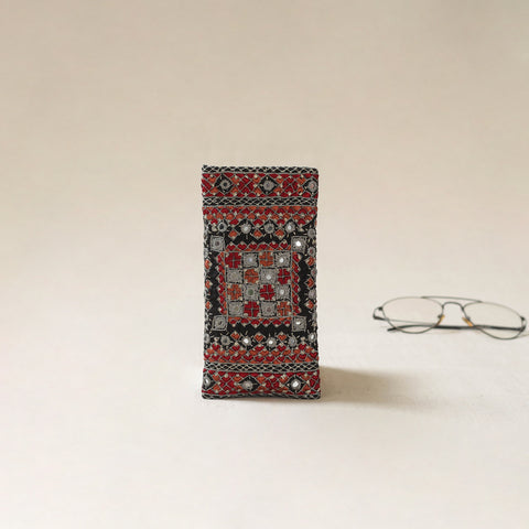 Kutch Neran Hand Embroidered Spectacle Pouch 32