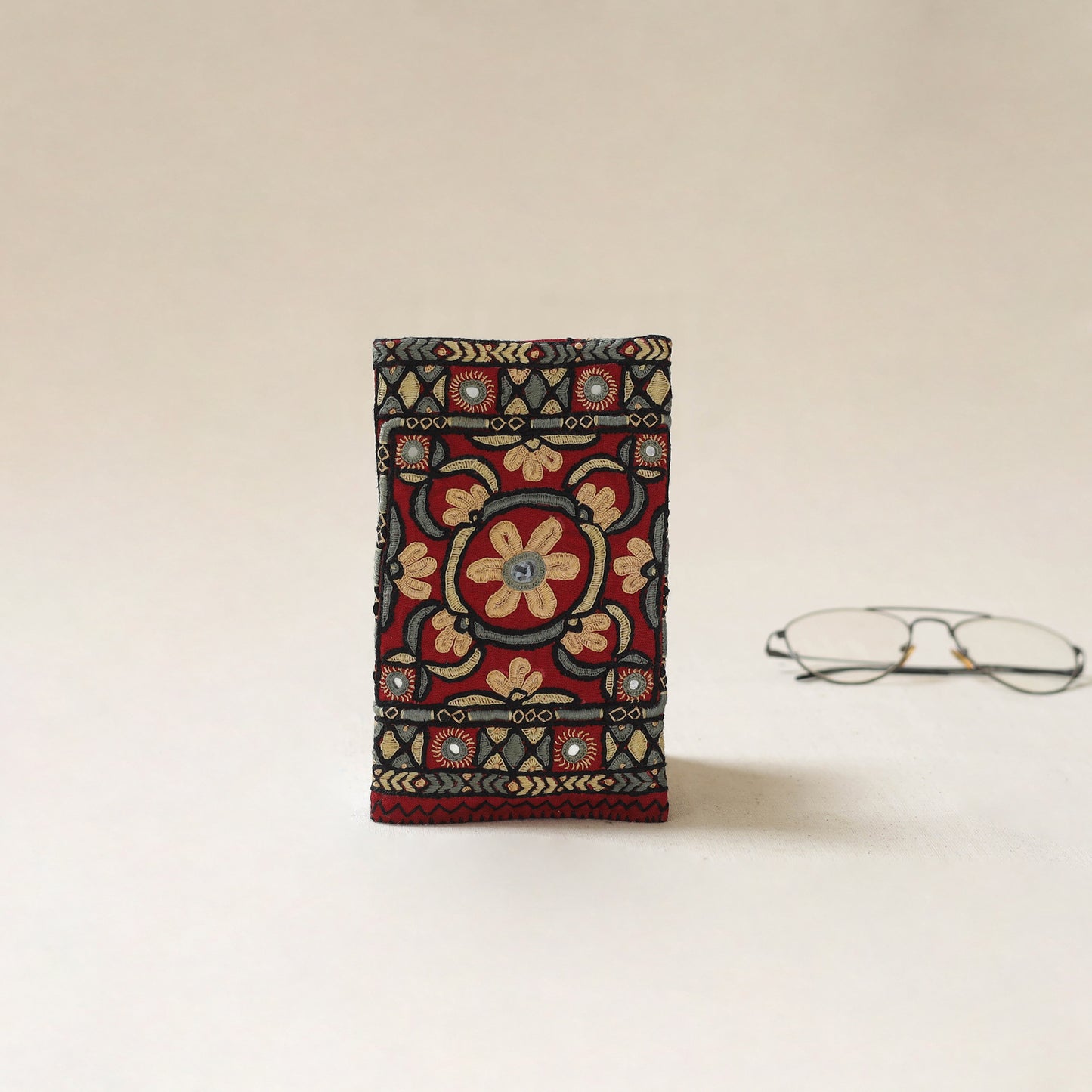 Kutch Pakko Hand Embroidered Spectacle Pouch 35
