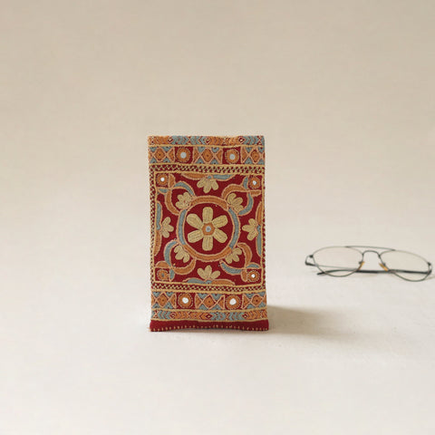 Kutch Pakko Hand Embroidered Spectacle Pouch 36