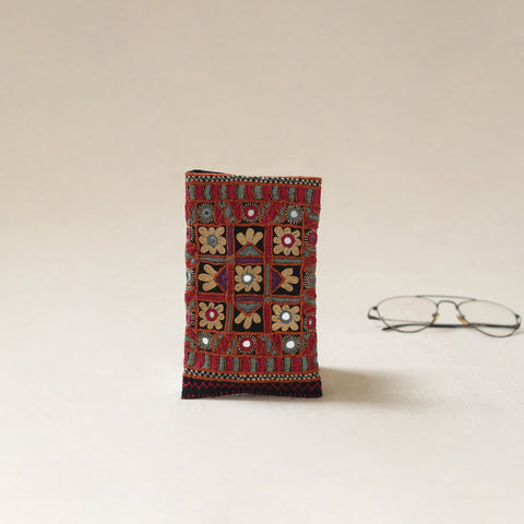 Kutch Pakko Hand Embroidered Spectacle Pouch 37