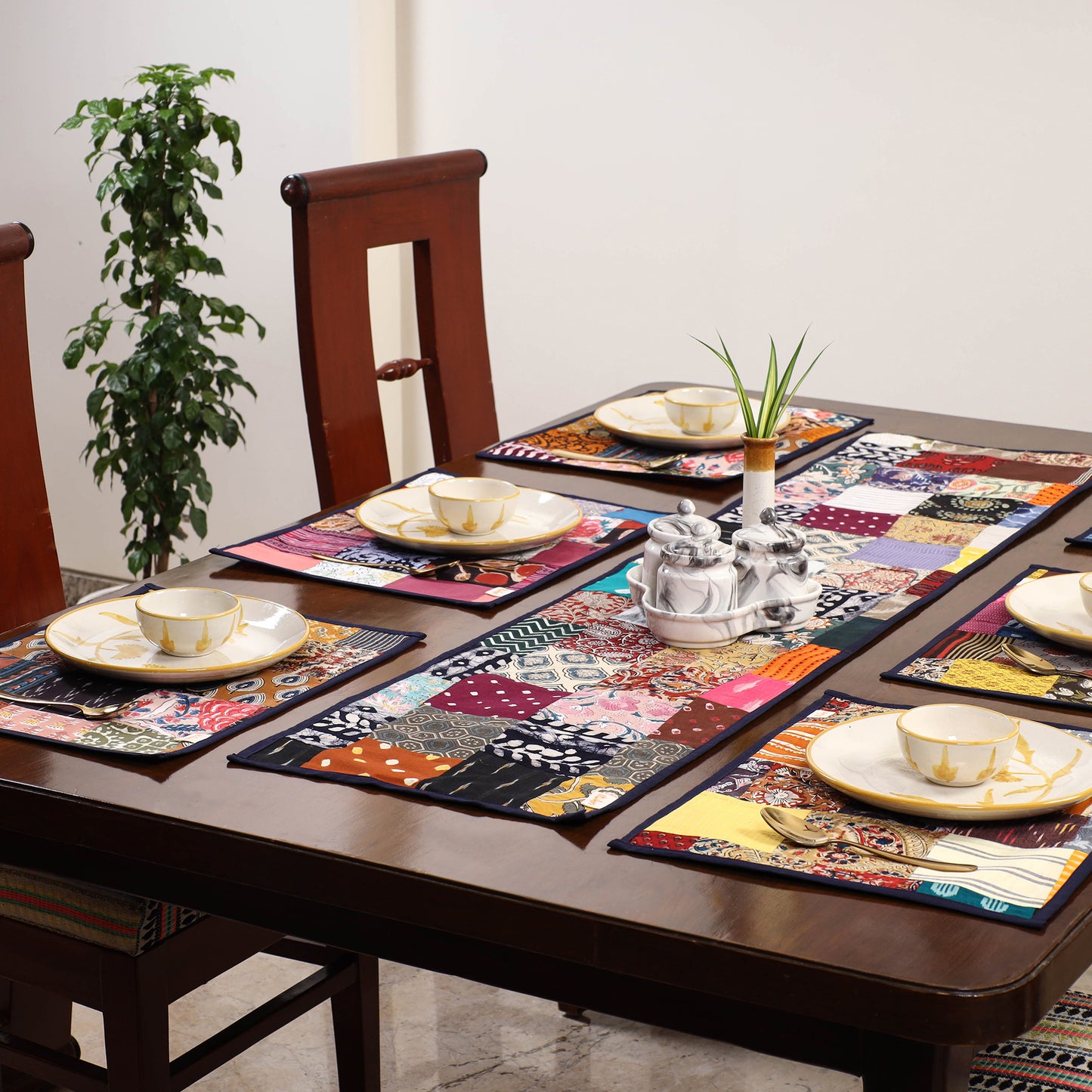 Multicolor - handcrafted cotton fusion table runner set