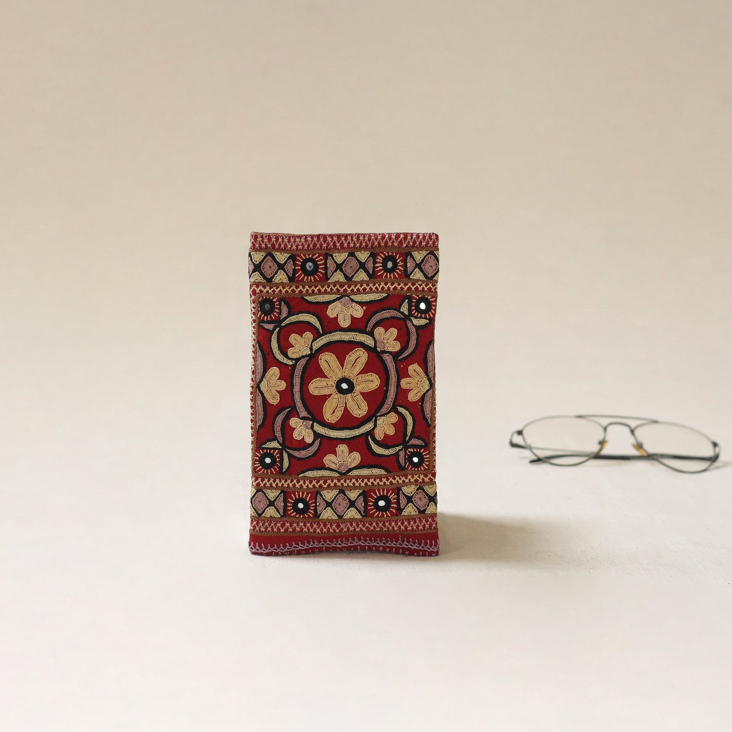 Kutch Pakko Hand Embroidered Spectacle Pouch 40