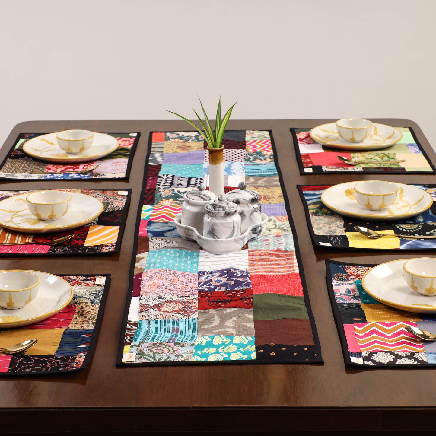 Multicolor - handcrafted cotton fusion table runner set