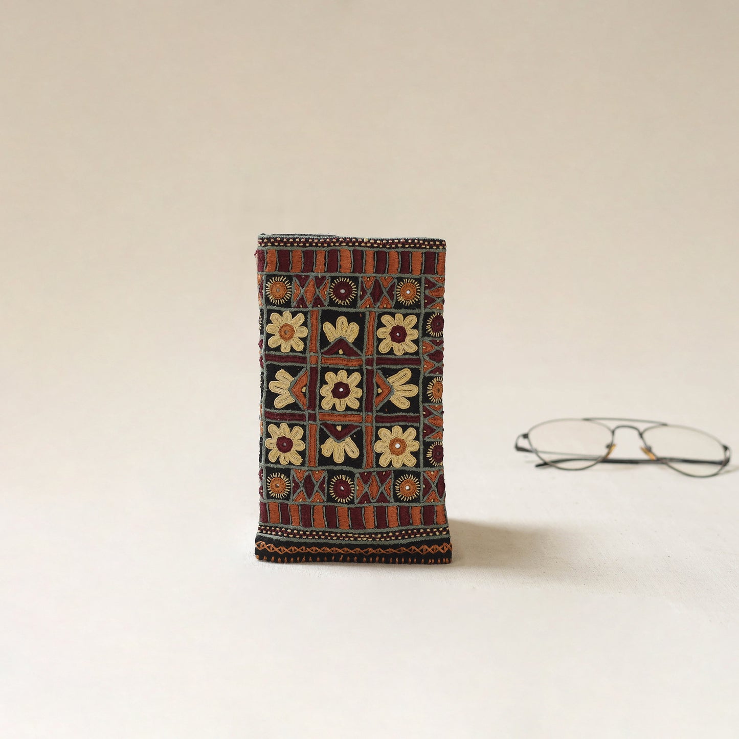 Kutch Pakko Hand Embroidered Spectacle Pouch 42