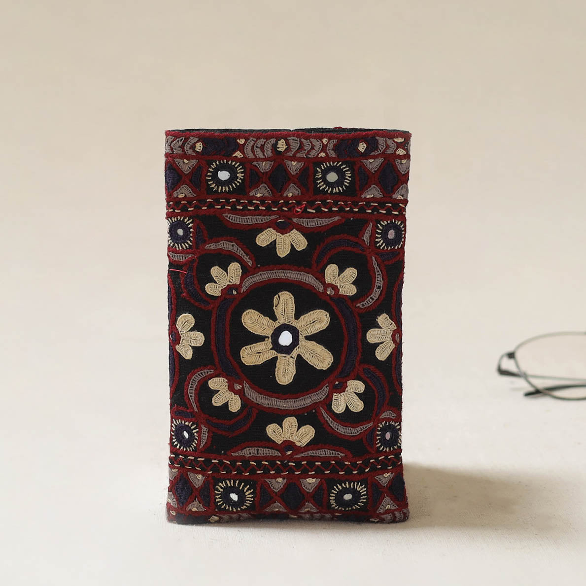 Kutch Pakko Hand Embroidered Spectacle Pouch 45