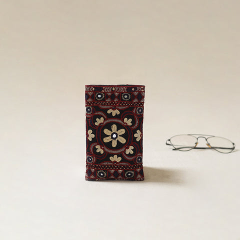 Kutch Pakko Hand Embroidered Spectacle Pouch 45