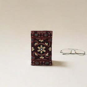Kutch Pakko Hand Embroidered Spectacle Pouch 45