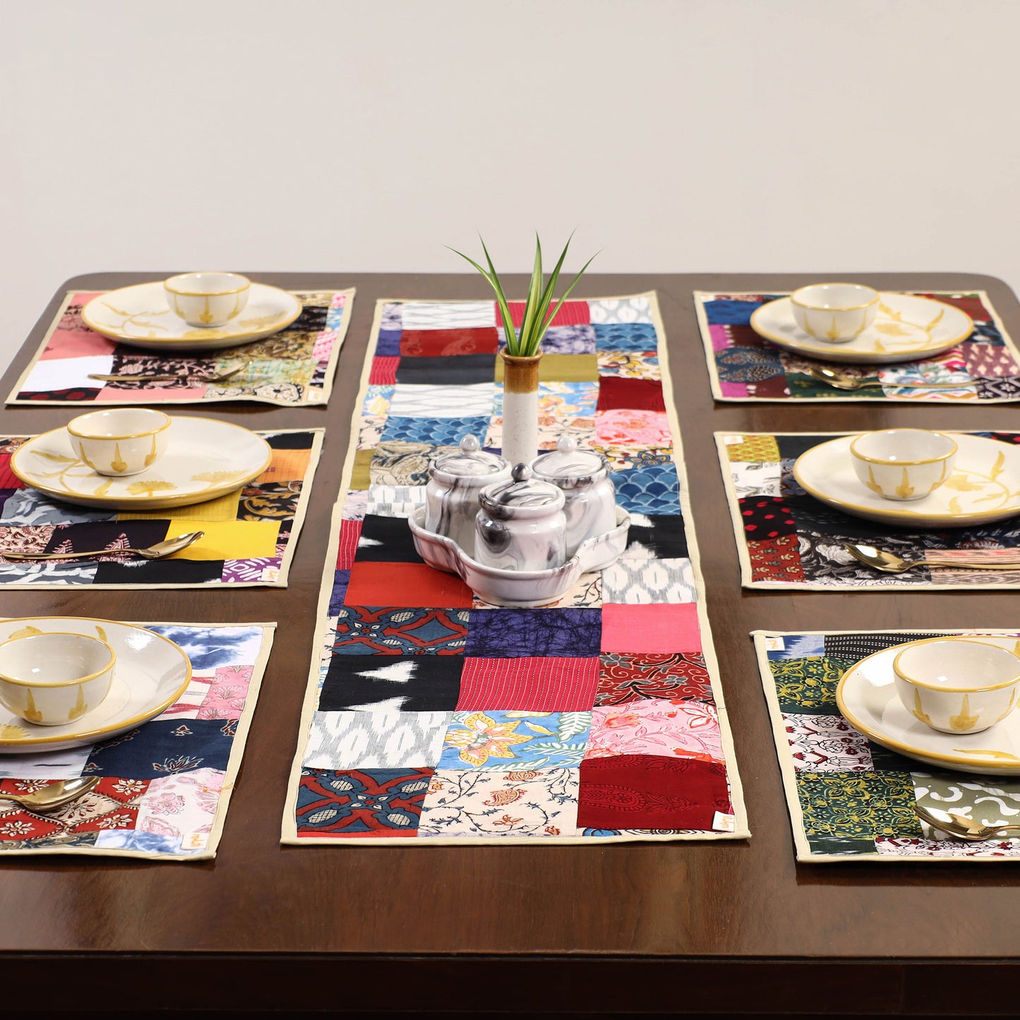 Multicolor - handcrafted cotton fusion table runner set