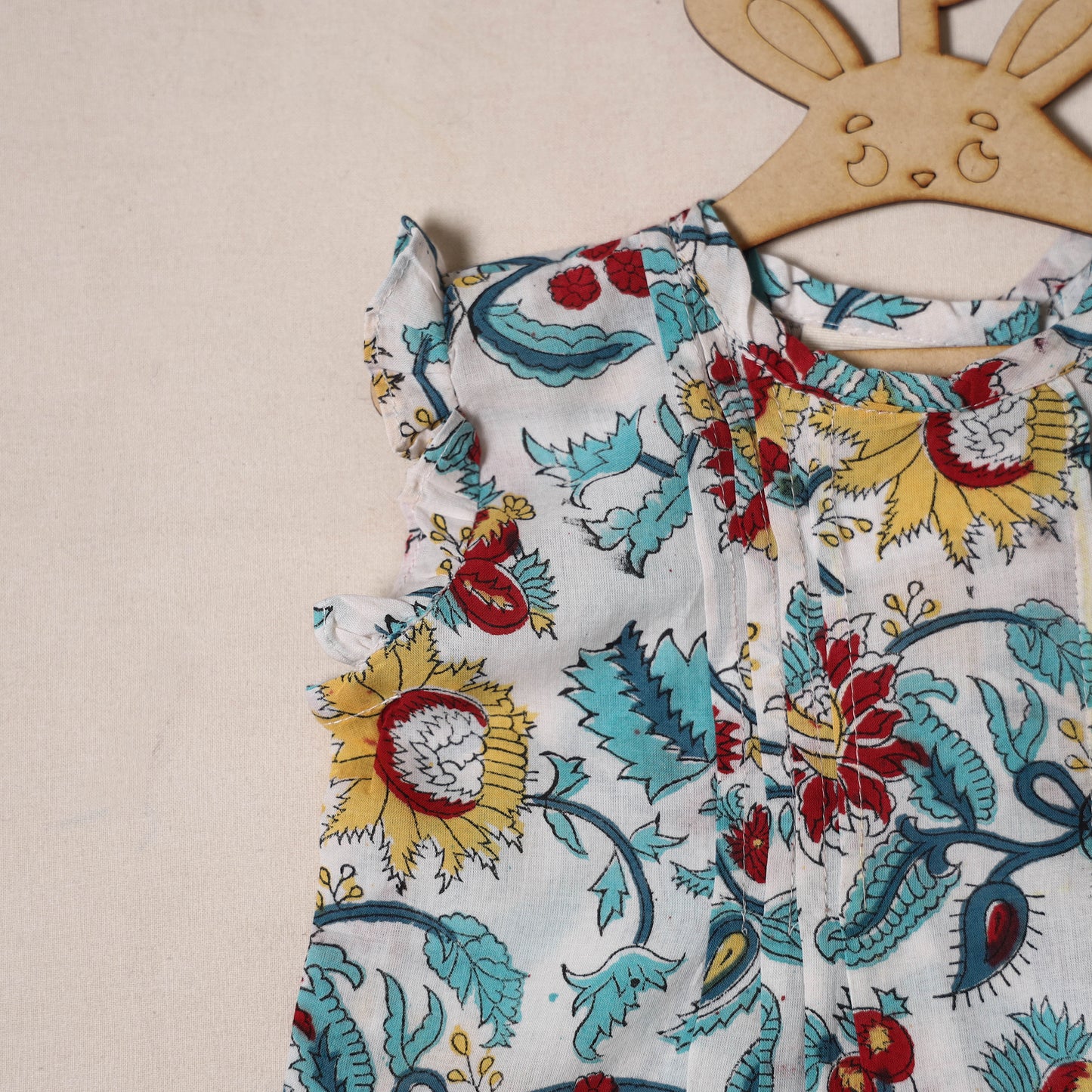 Pure Cotton Baby Girls Floral Print Top & Shorts (6-12 Months) 03