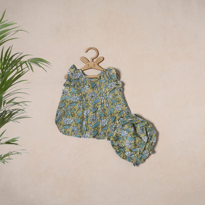 Pure Cotton Baby Girls Floral Print Top & Shorts (6-12 Months) 09