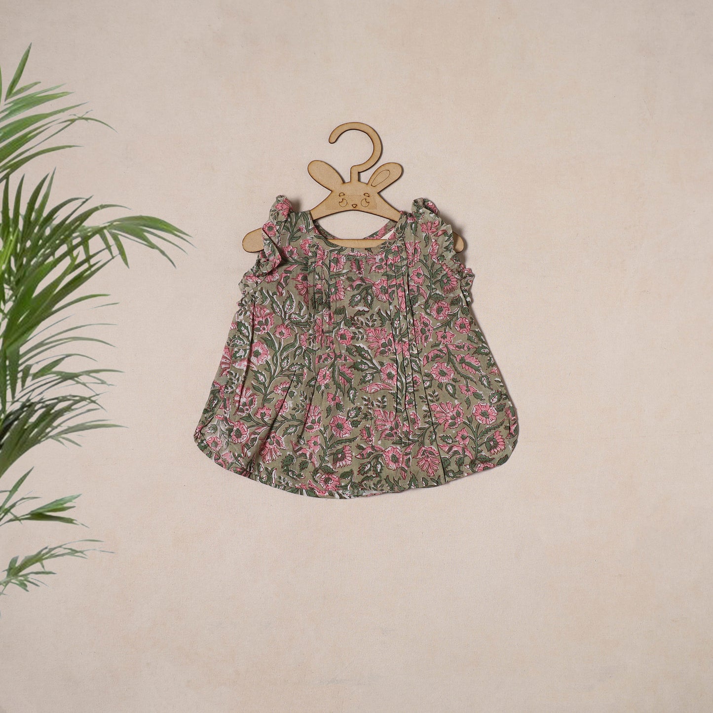 Pure Cotton Baby Girls Floral Print Top & Shorts (6-12 Months) 07