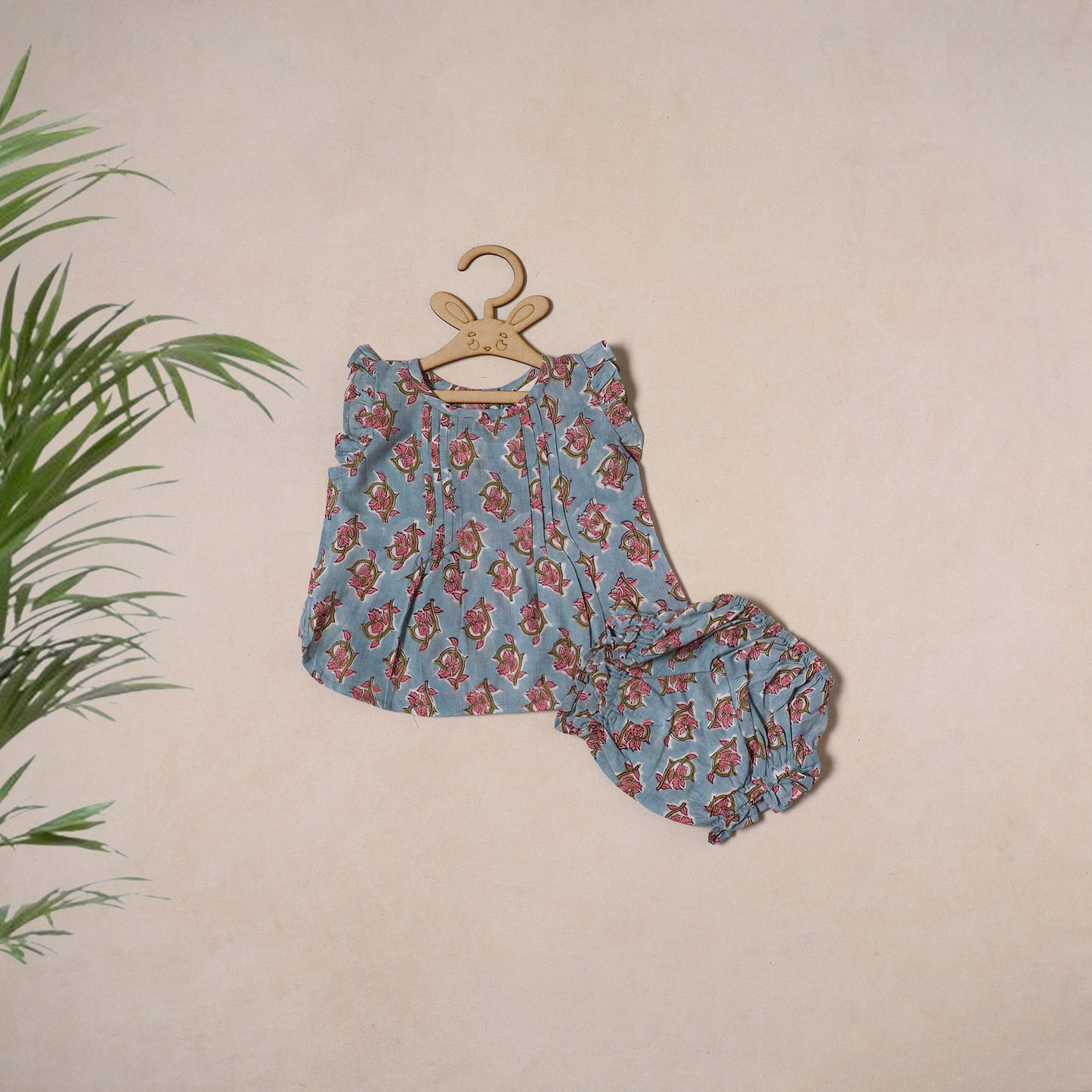 Pure Cotton Baby Girls Floral Print Top & Shorts (6-12 Months) 24