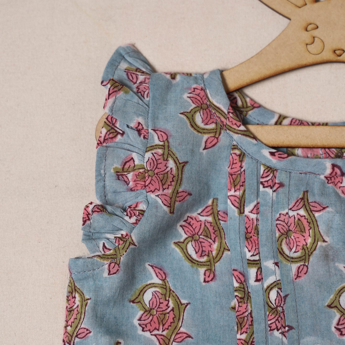 Pure Cotton Baby Girls Floral Print Top & Shorts (6-12 Months) 24