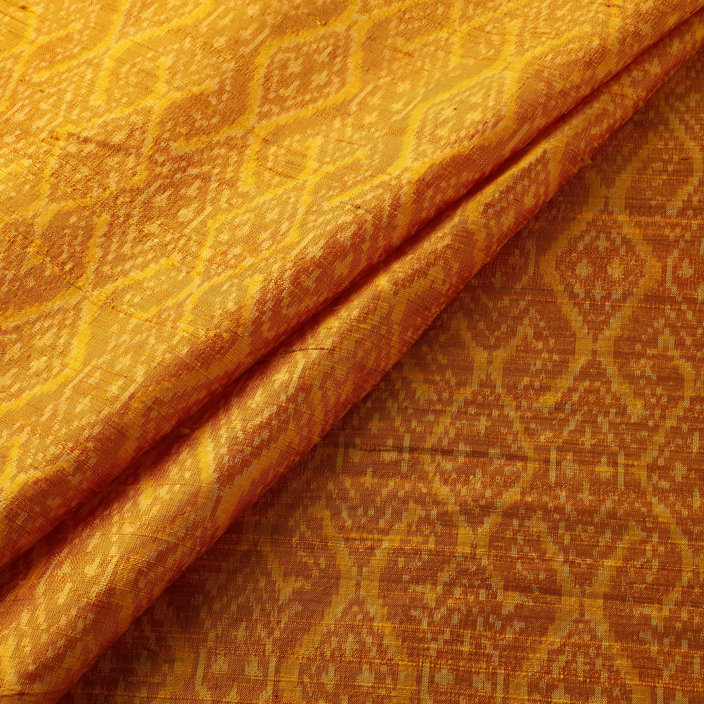 Pochampally Ikat Pure Handloom Raw Silk Fabric 09