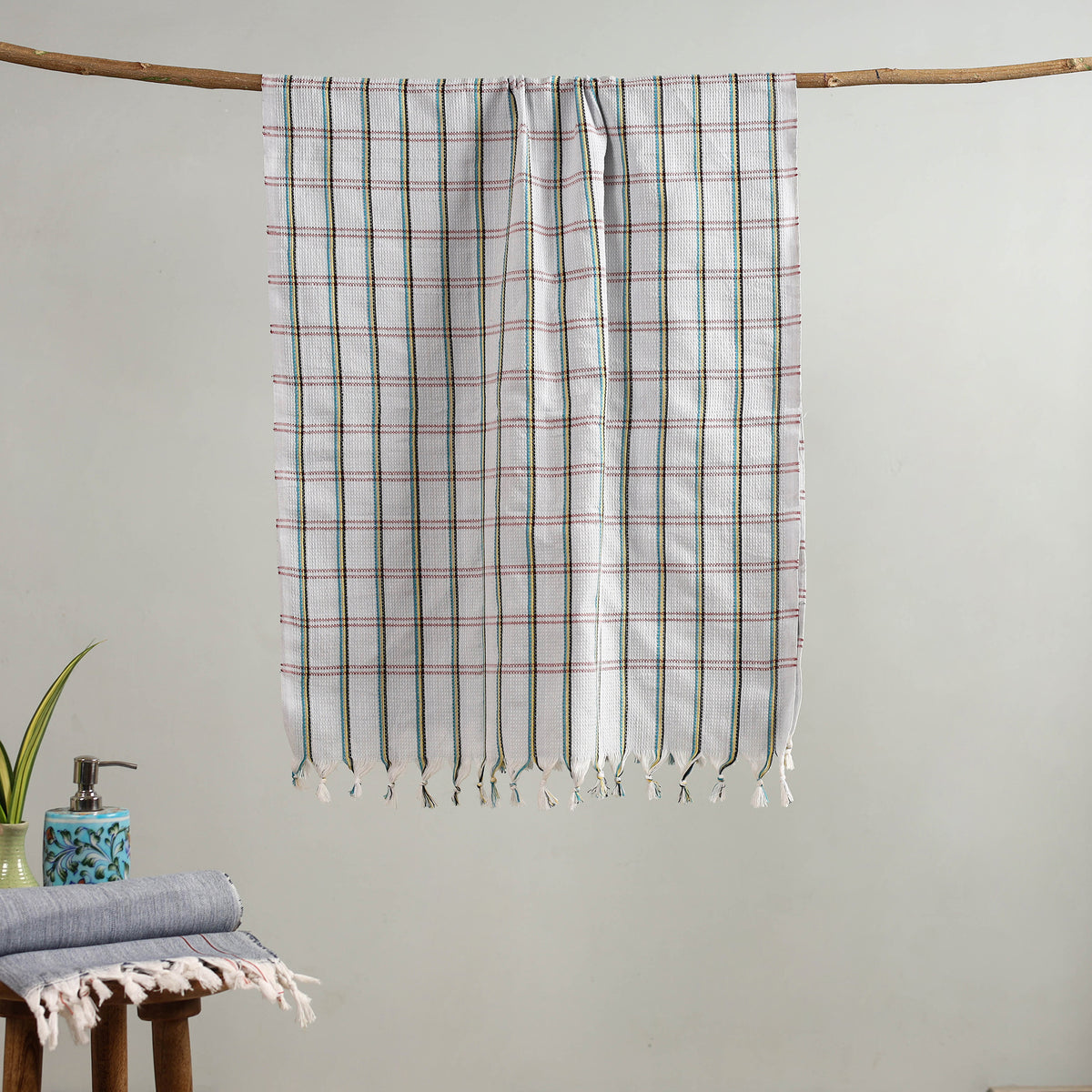  Handloom Fine Cotton Checks Bath Towel