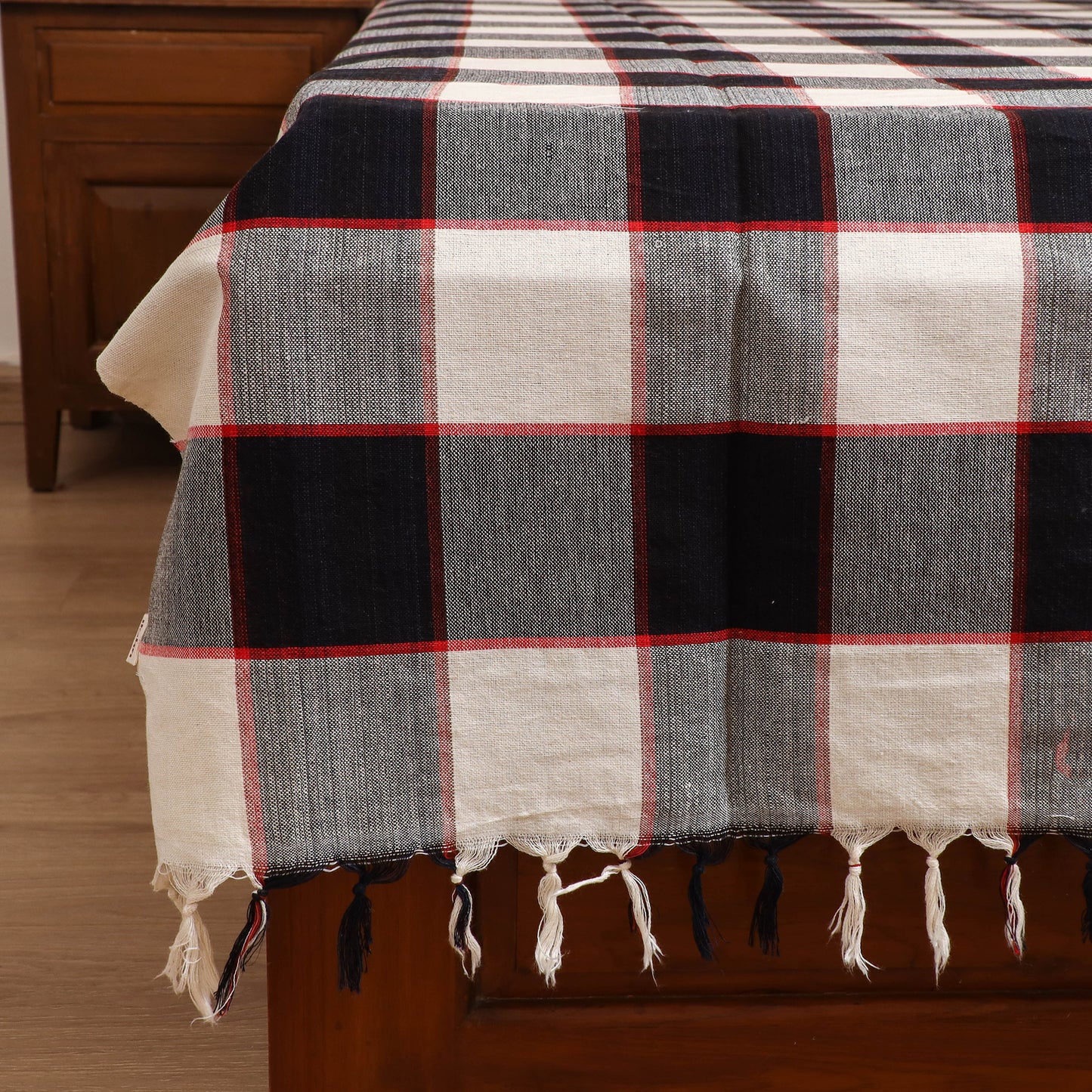 Handloom Cotton Single Bedsheet (90 x 60 in) 187