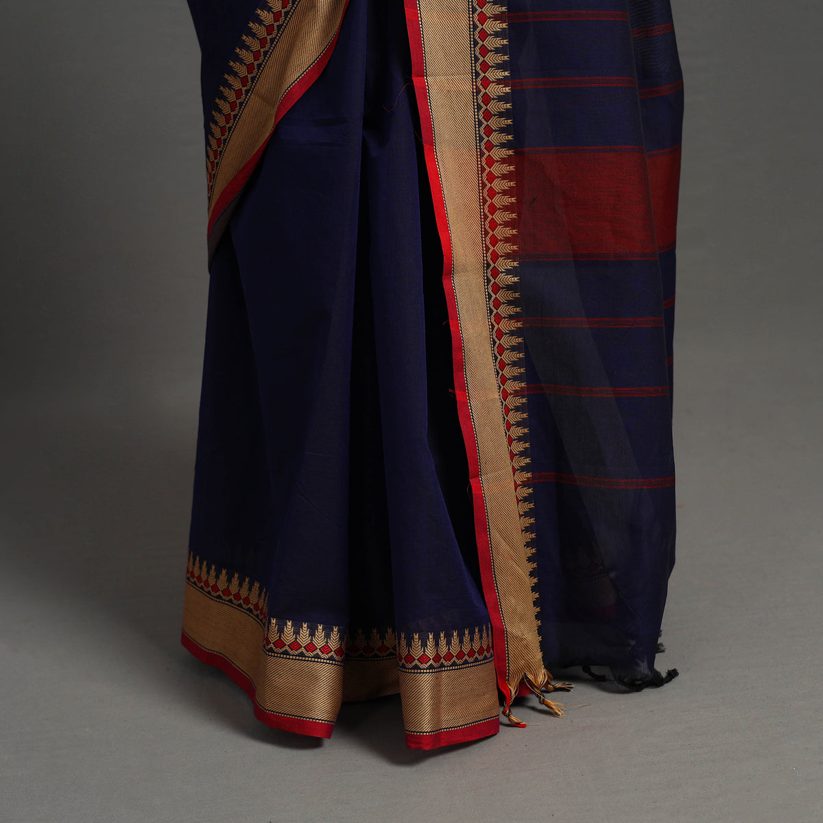 Blue - kanchipuram cotton saree with thread border 04