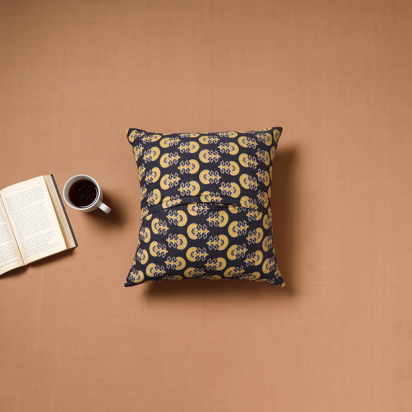 Kutch Tagai Patchwork Cotton Cushion Cover (16 x 16 in) 32