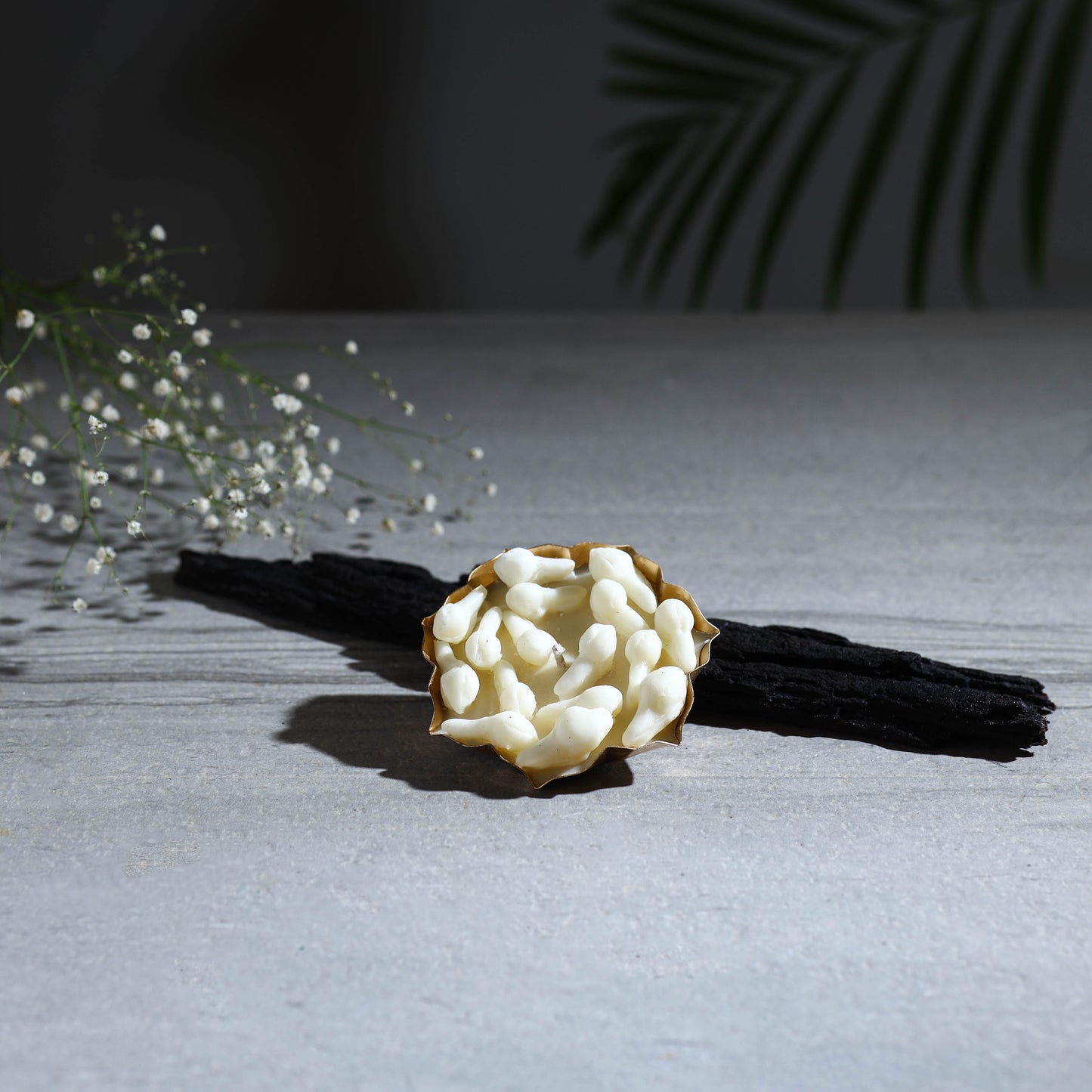 Handcrafted Metal Urli Soy Wax Mogra Scented Candle For Gifting 05