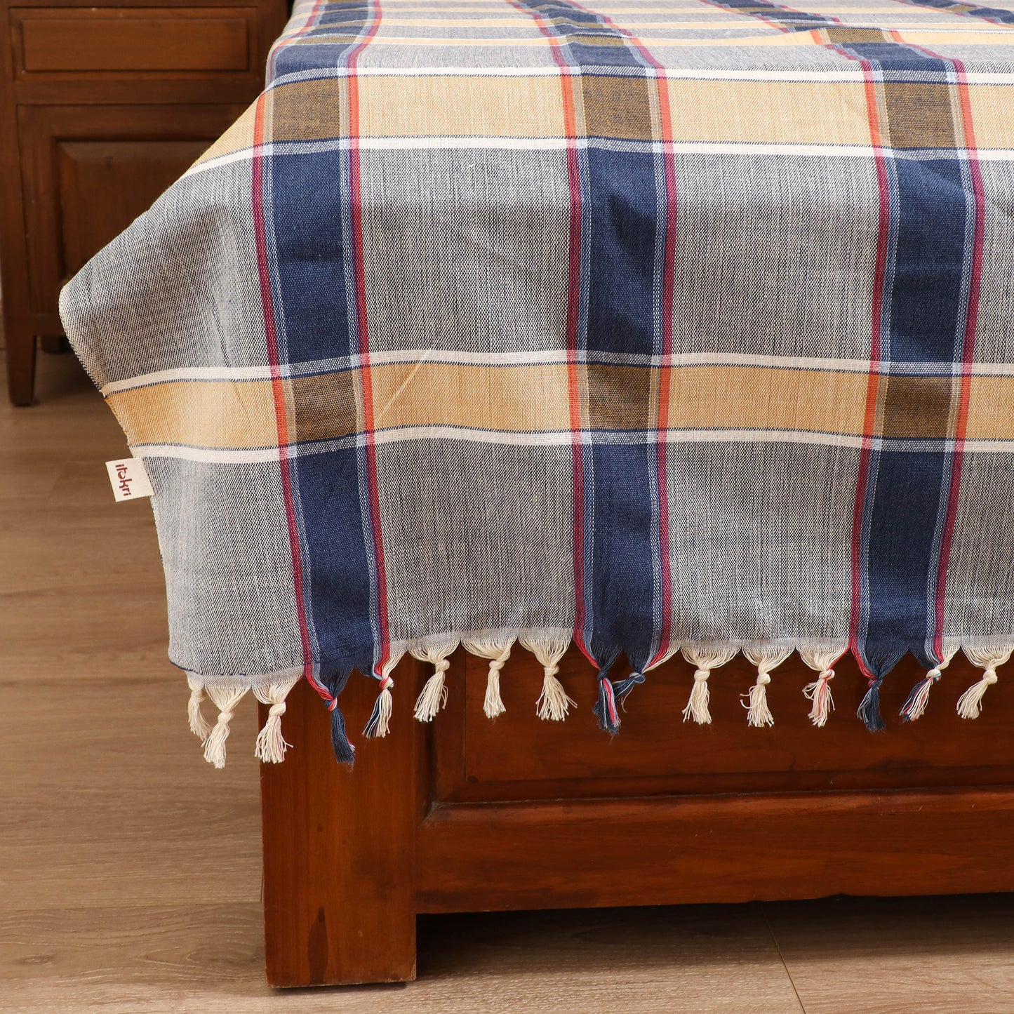 Handloom Cotton Single Bedsheet (90 x 60 in) 200