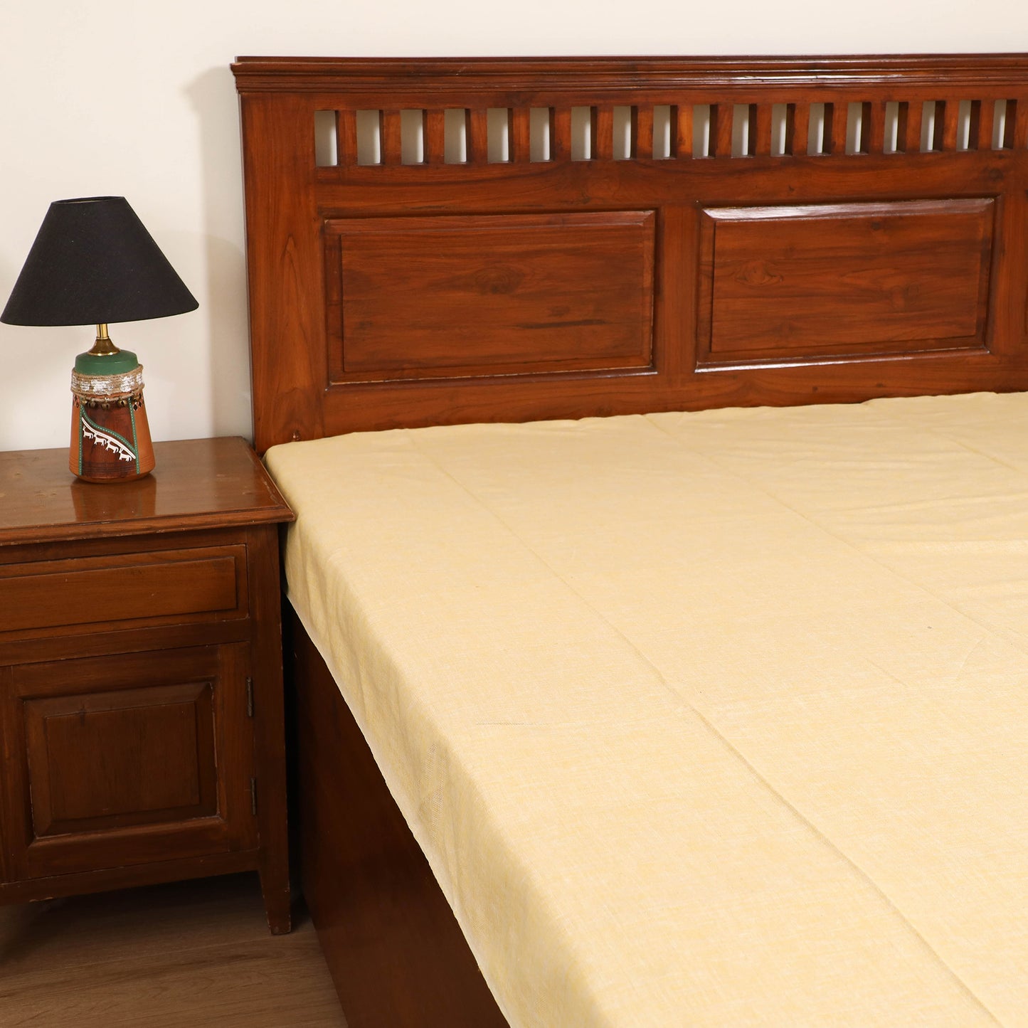 Handloom Cotton Single Bedsheet (90 x 60 in) 203