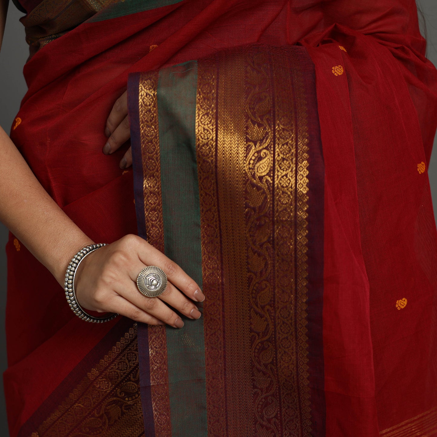 Red - Kanchipuram Cotton Saree with Buti & Thread Border 23