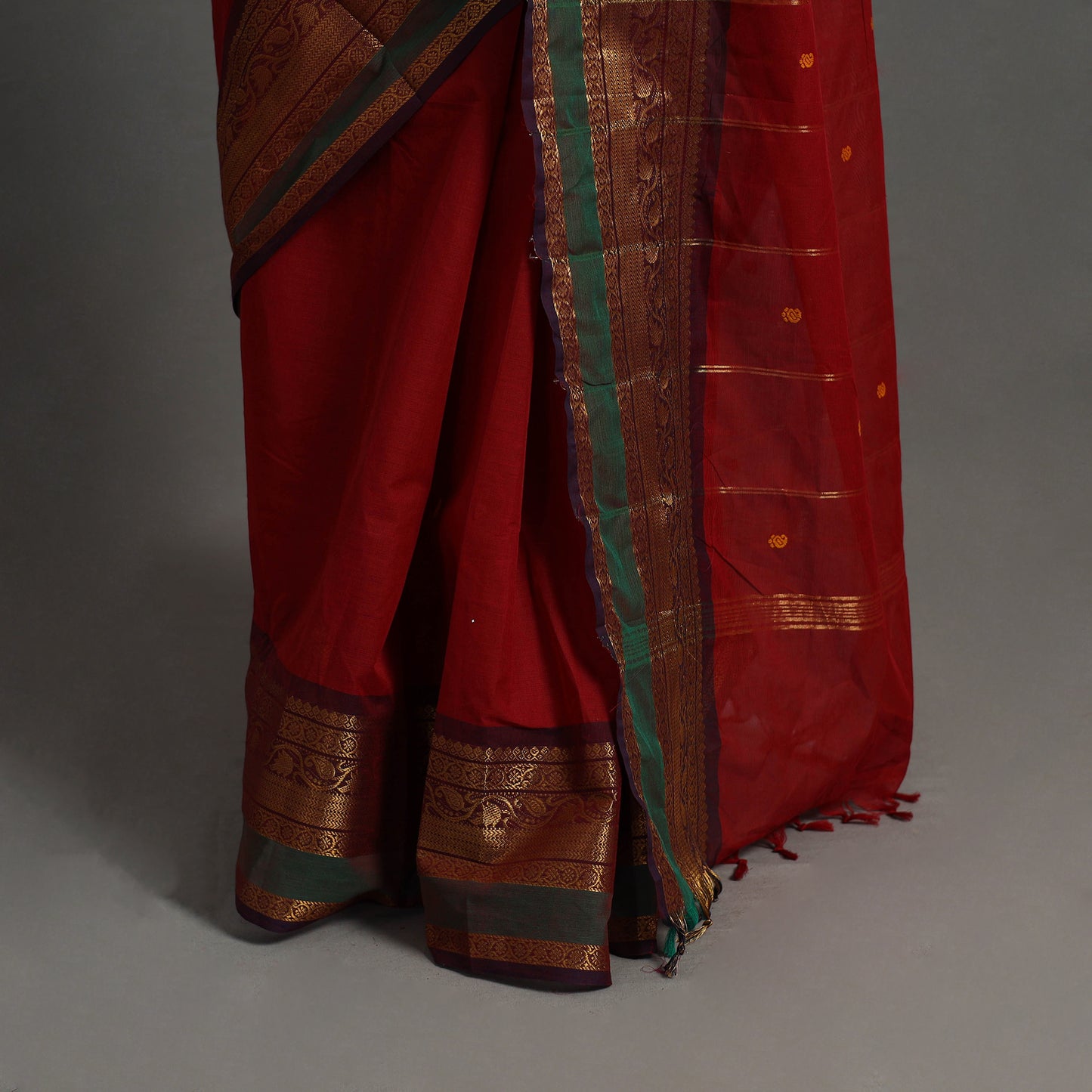 Red - Kanchipuram Cotton Saree with Buti & Thread Border 23