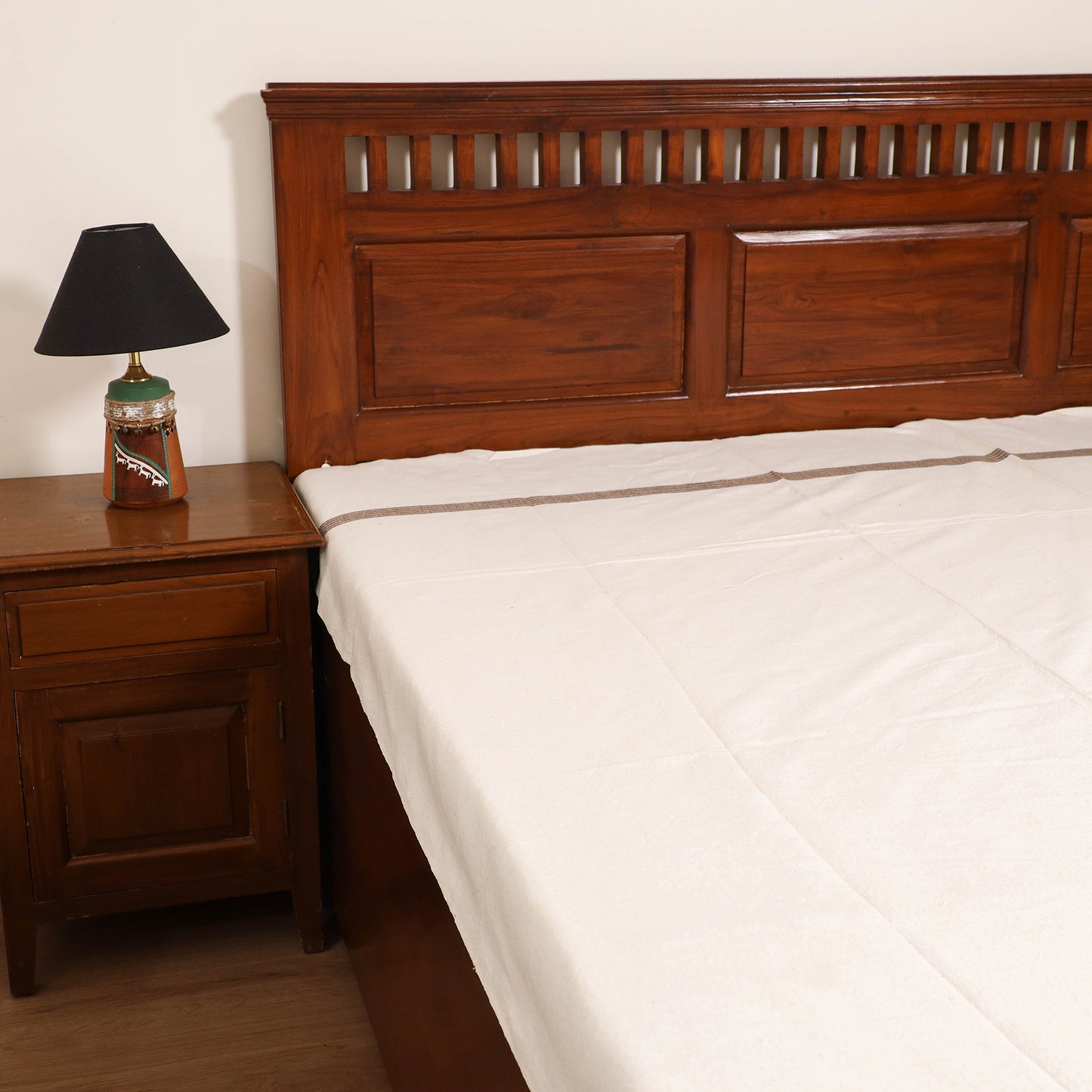 Handloom Cotton Single Bedsheet (90 x 60 in) 213