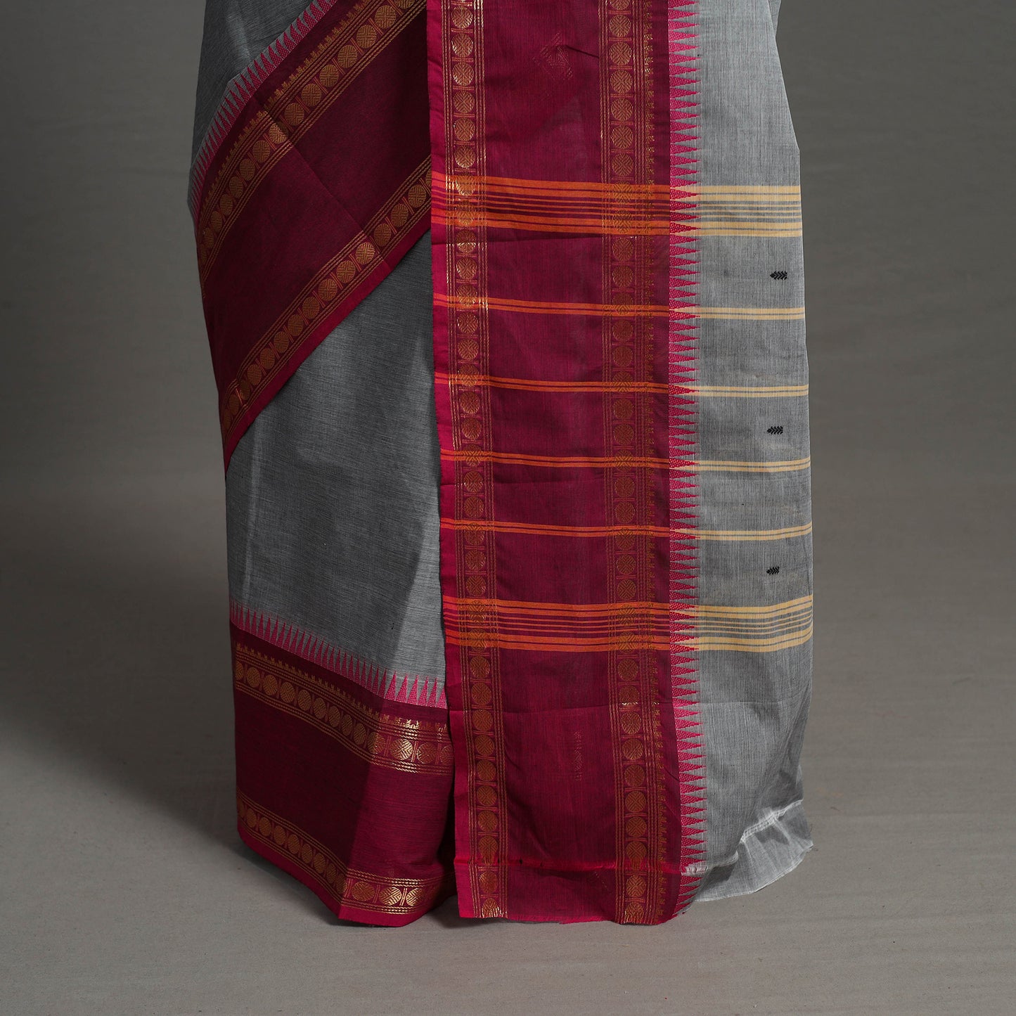 Grey - Kanchipuram Cotton Saree with Buti & Thread Border 37