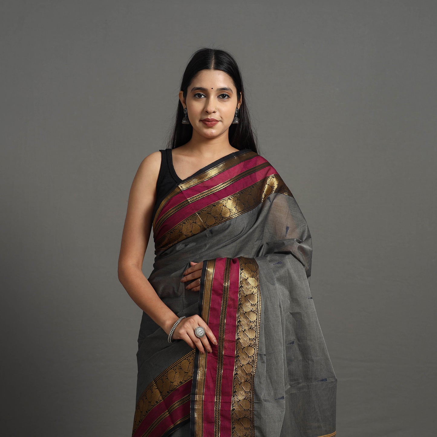 Grey - Kanchipuram Cotton Saree with Buti & Thread Border 43