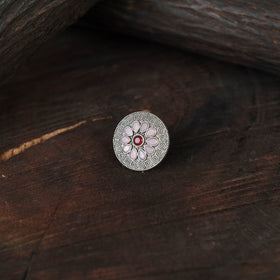 White - antique silver finish oxidised stone work ring 98