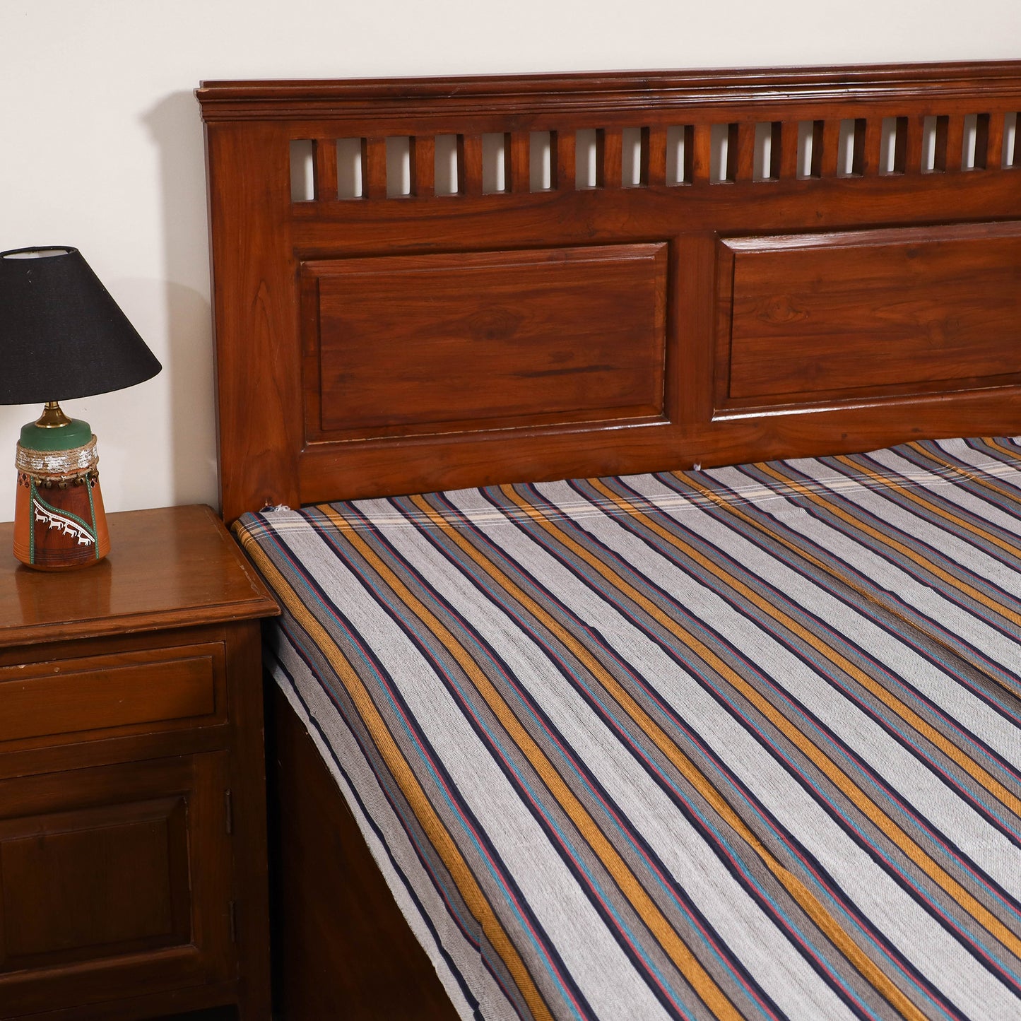 Handloom Cotton Single Bedsheet (90 x 60 in) 249