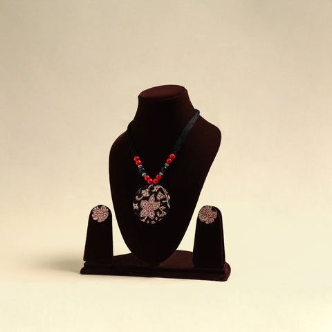 Handcrafted Wooden Beads Fabart Necklace Set 32