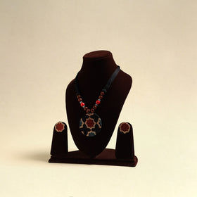 Handcrafted Wooden Beads Fabart Necklace Set 35