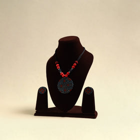 Handcrafted Wooden Beads Fabart Necklace Set 39