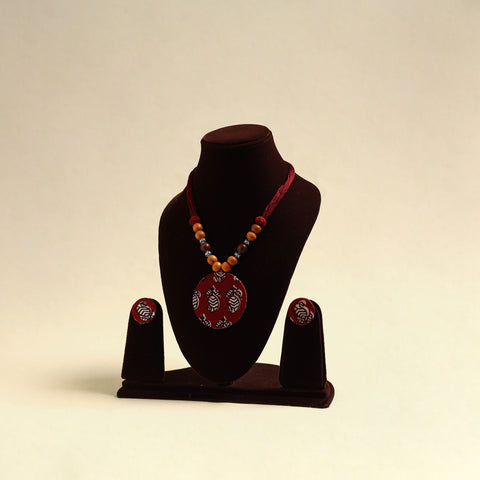Handcrafted Wooden Beads Fabart Necklace Set 40