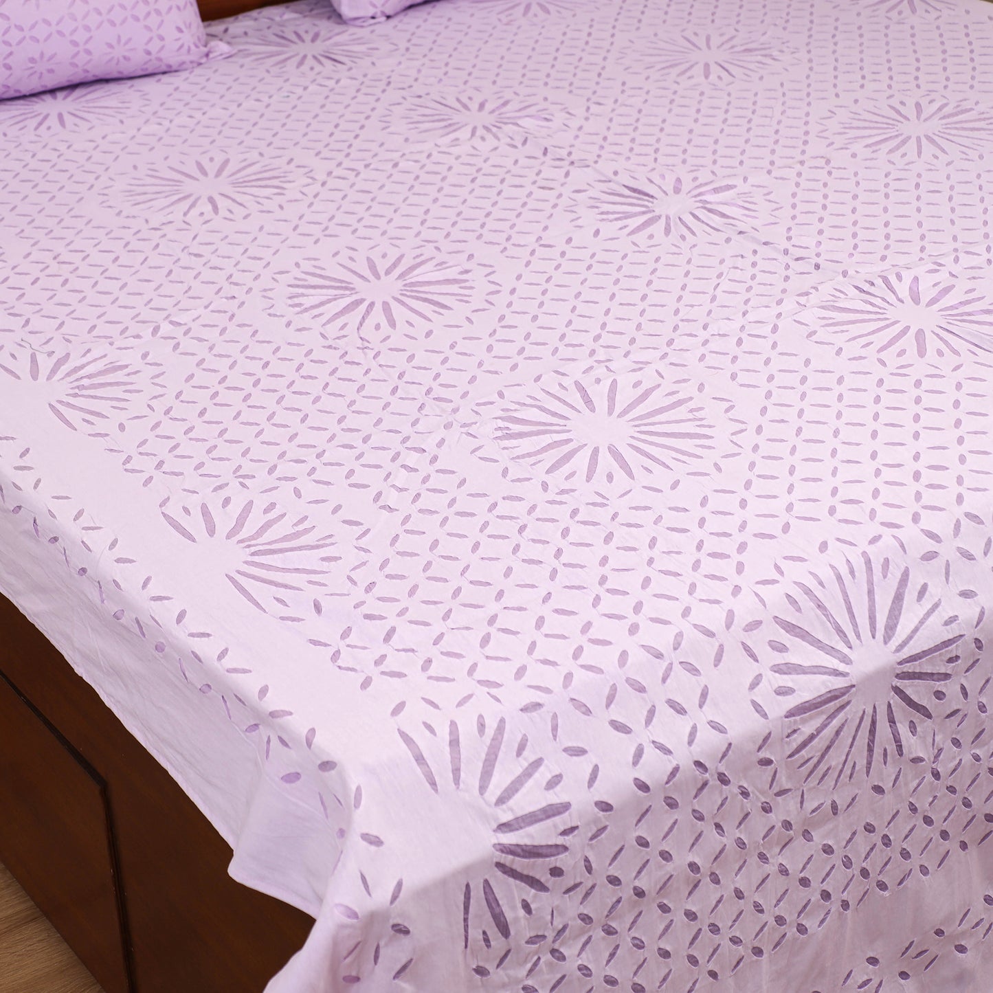 Barmer Applique Cutwork Cotton Double Bedsheet Set (108 x 90 in) 01