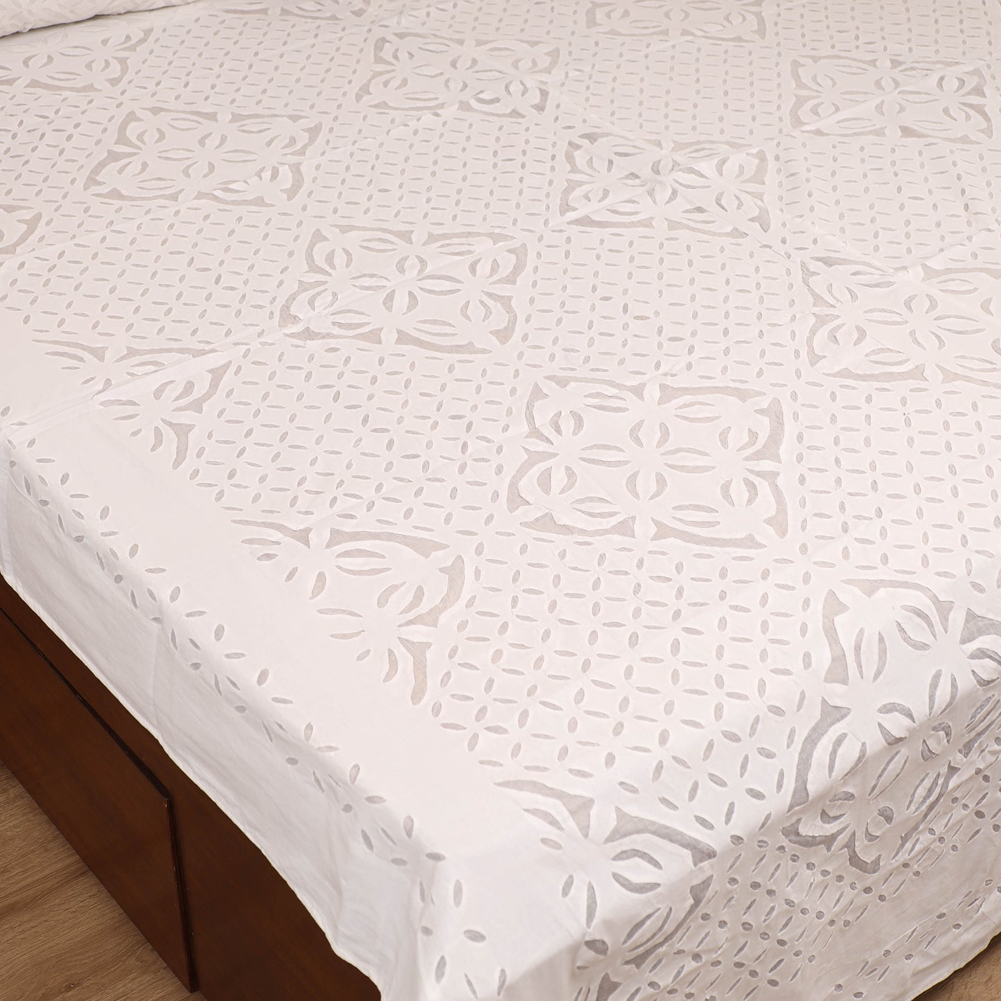 Barmer Applique Cutwork Cotton Double Bedsheet Set (108 x 90 in) 06
