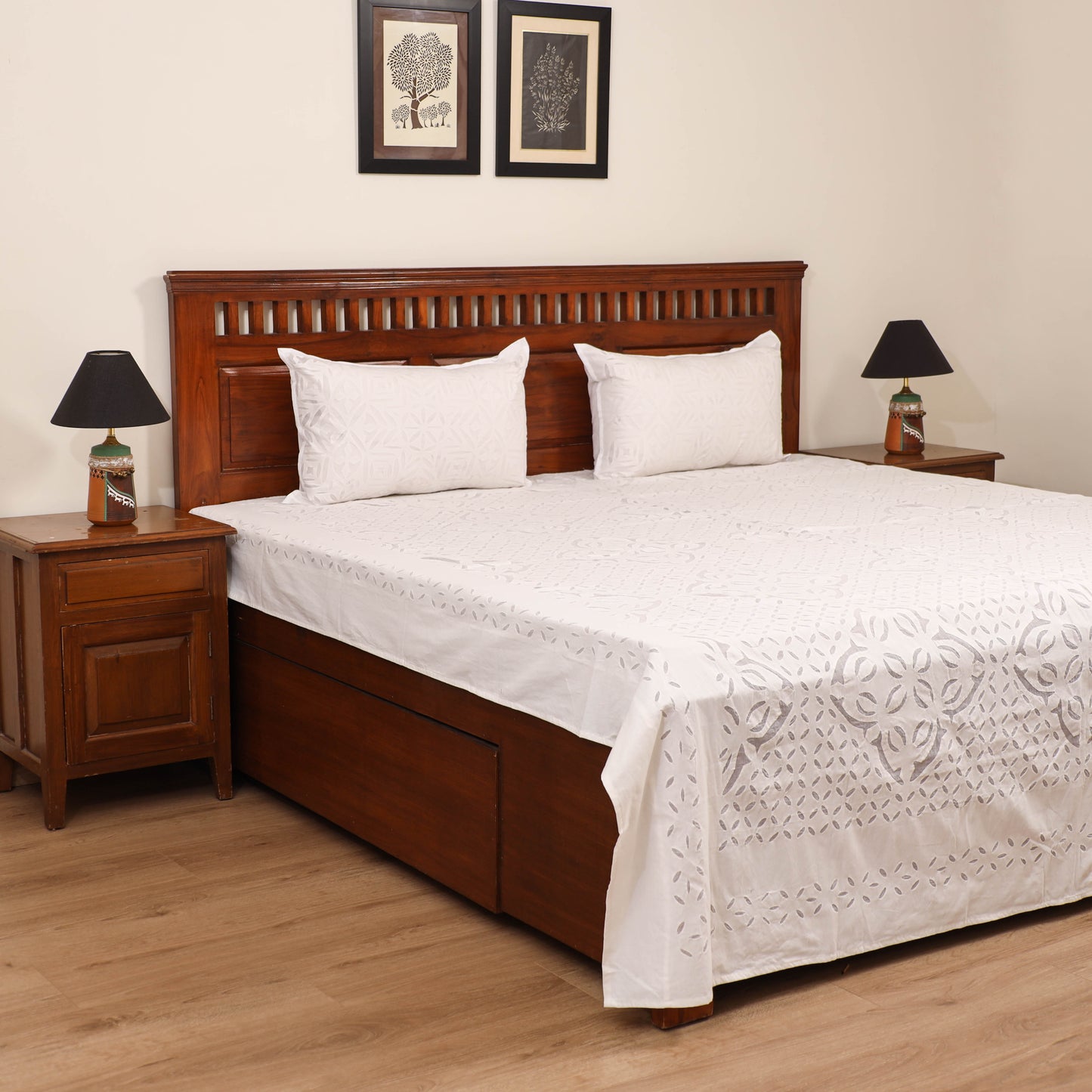 Barmer Applique Cutwork Cotton Double Bedsheet Set (108 x 90 in) 09
