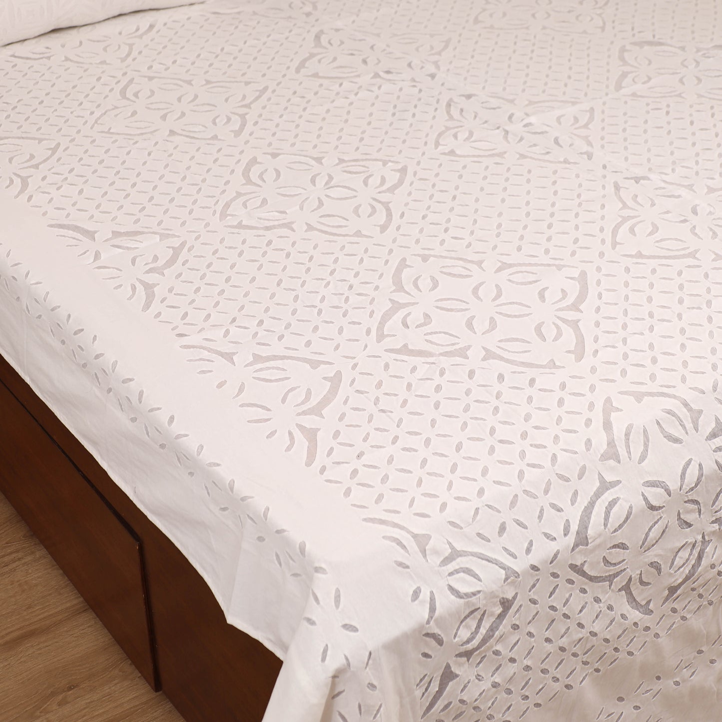 Barmer Applique Cutwork Cotton Double Bedsheet Set (108 x 90 in) 09
